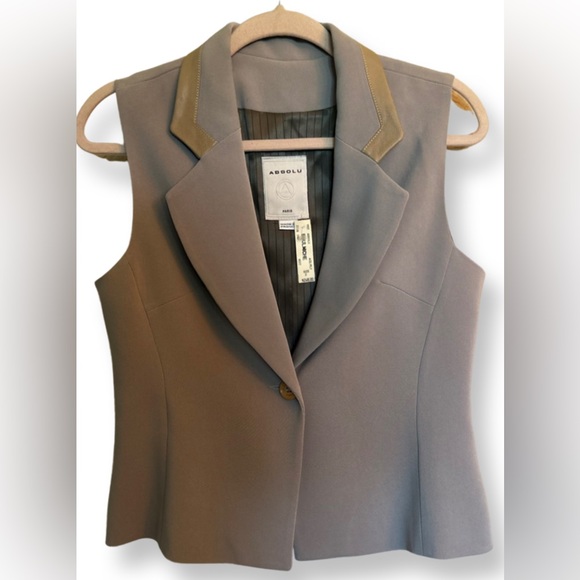 Absolu Paris Extraordinary Ensemble Suit - Picture 4 of 15